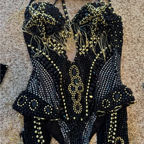 Rhinestone cowgirl outfit - Picture 3 of 5